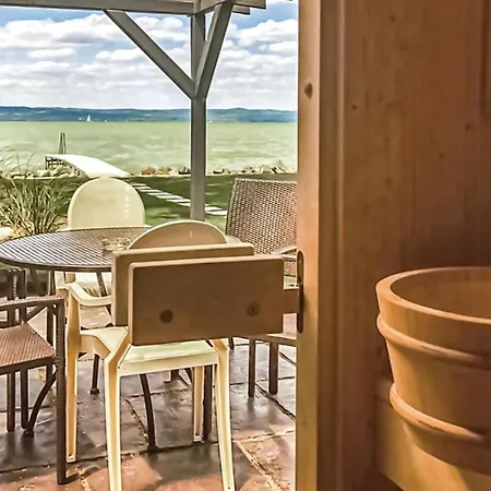 Three-bedroom Holiday In Nyaraló *