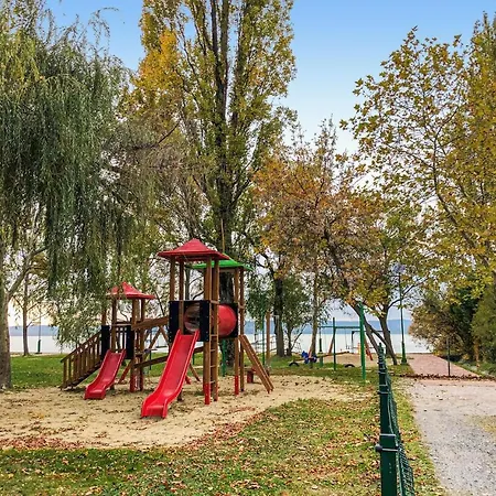 Three-bedroom Holiday In * Balatonszárszó